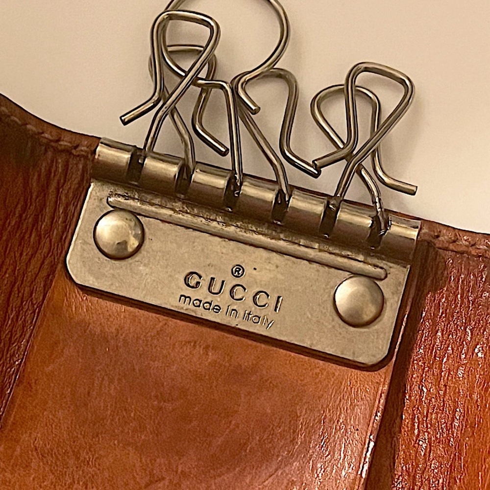 Authentic Gucci 2009 Rare Frida Giannini Leather Mermaid 6 Key Holder - Picture 9 of 13